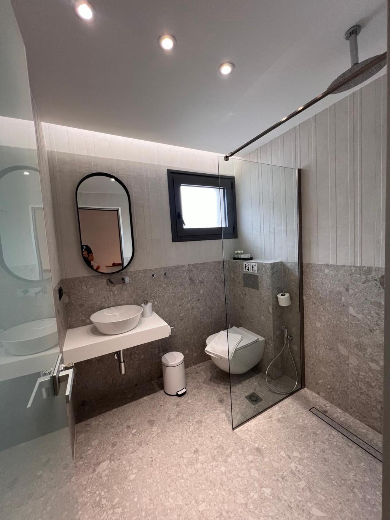 Sealuxe Living Aparthotel Nea Iraklitsa Ngoại thất bức ảnh