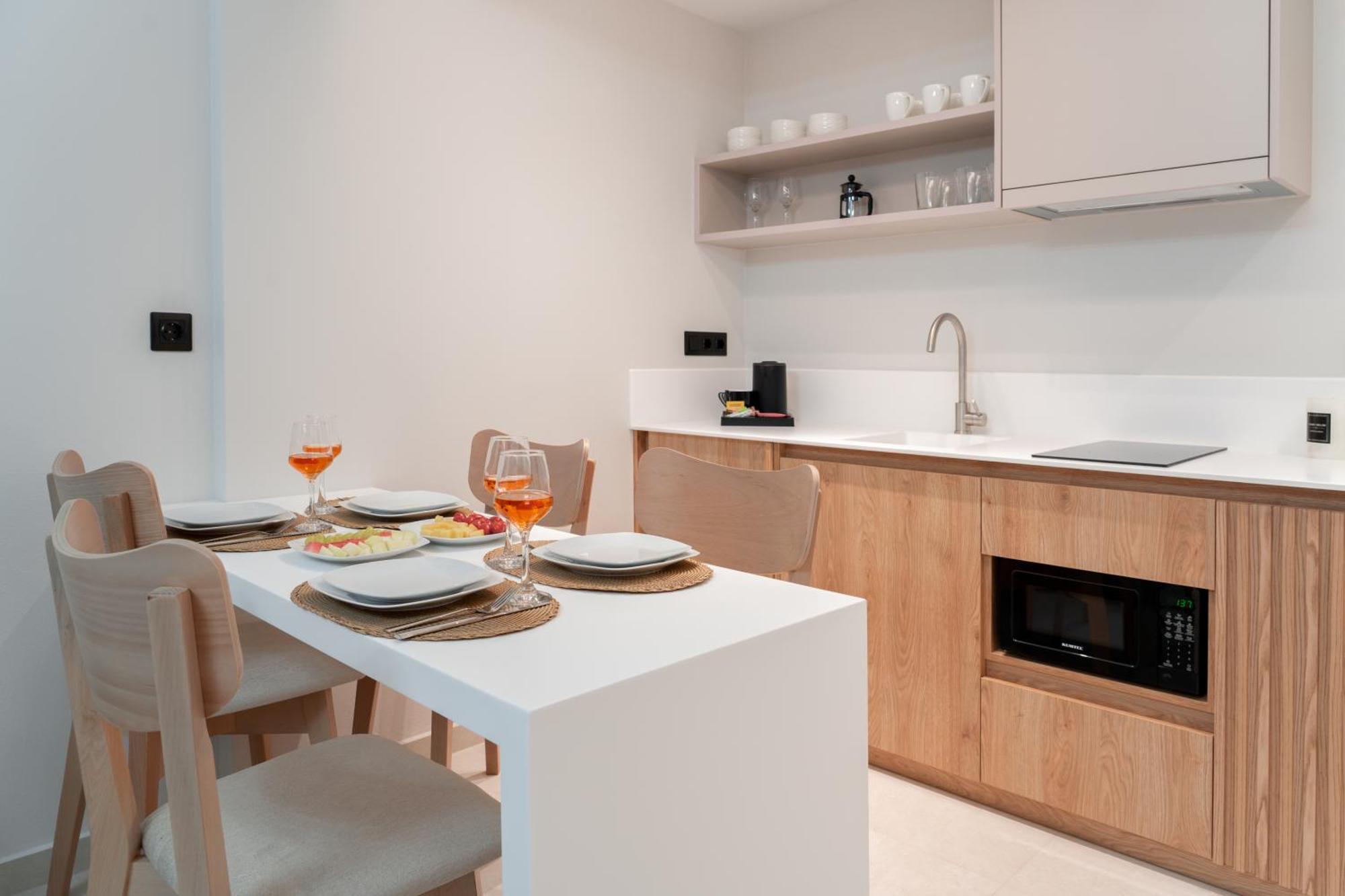Sealuxe Living Aparthotel Nea Iraklitsa Ngoại thất bức ảnh