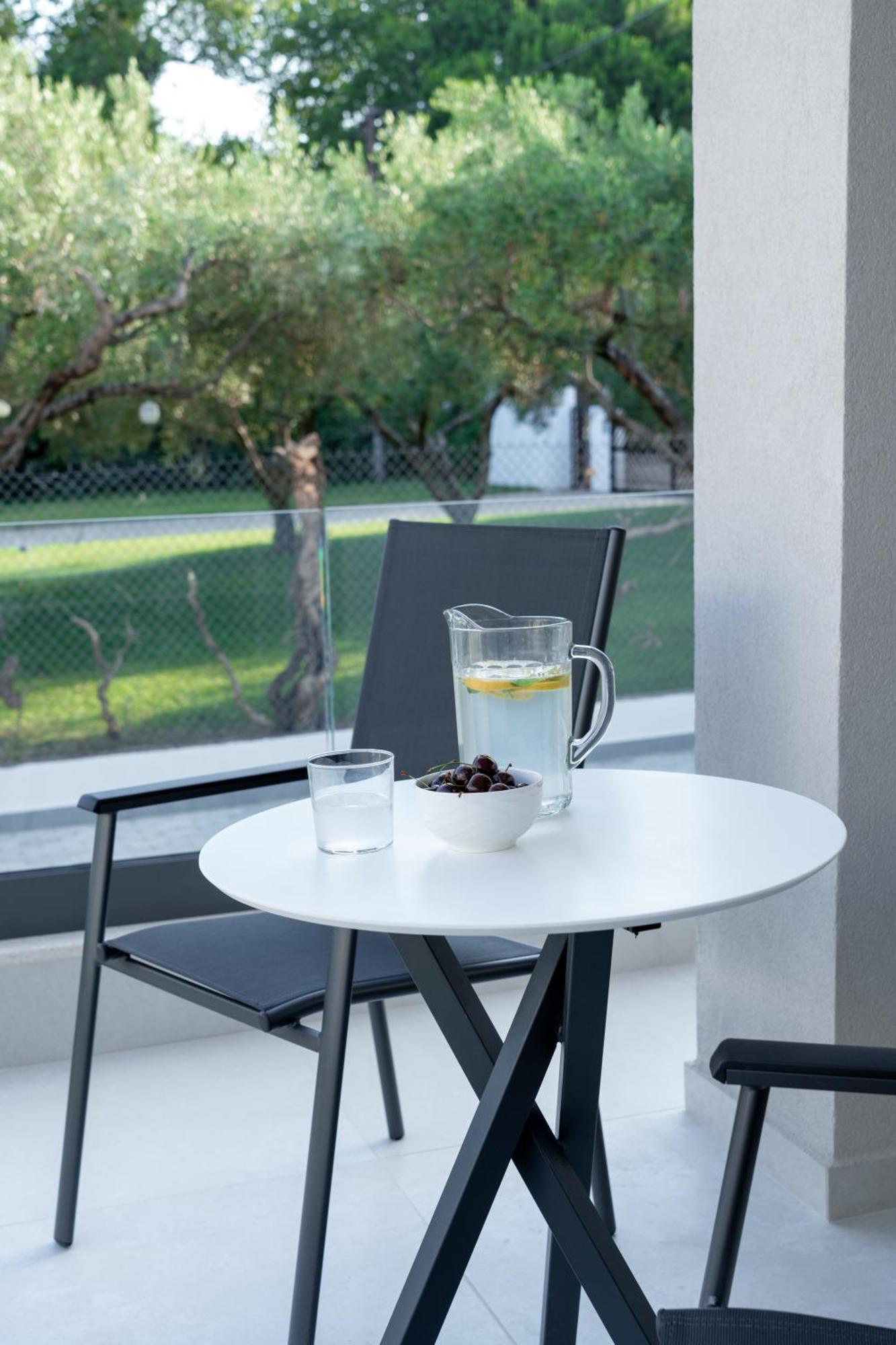 Sealuxe Living Aparthotel Nea Iraklitsa Ngoại thất bức ảnh